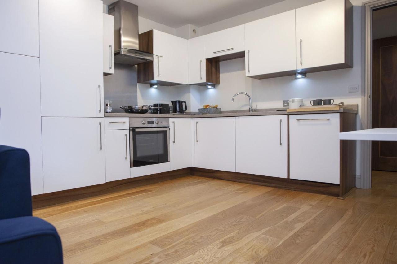 Higgihaus 34 Cabot Mews * Bristol